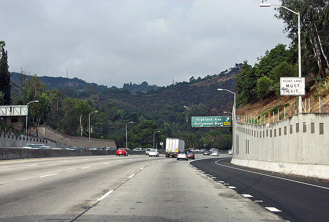 640px-us_route_101_north_entering_the_cahuenga_pass